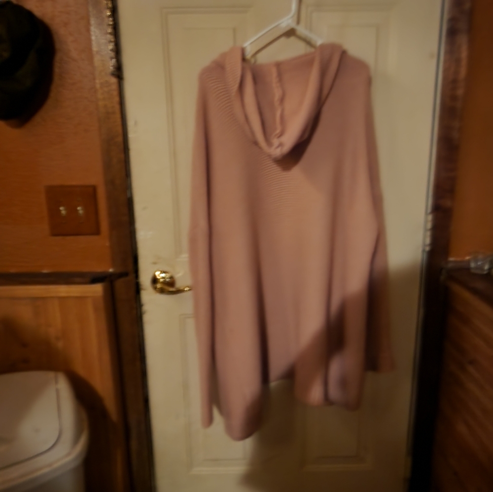 Sweater - Picture 3 of 3